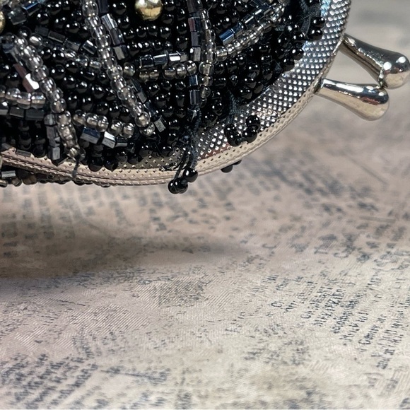 Neiman Marcus Vintage beaded coin purse - Picture 10 of 11